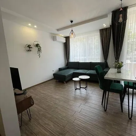 Apartmán зелено студио